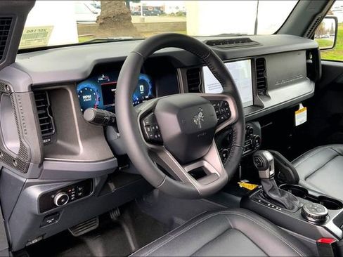 New 2025 Ford Bronco Badlands w/ Sasquatch Package image 6