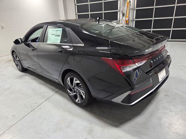 New 2026 Hyundai Elantra Limited FWD image 9