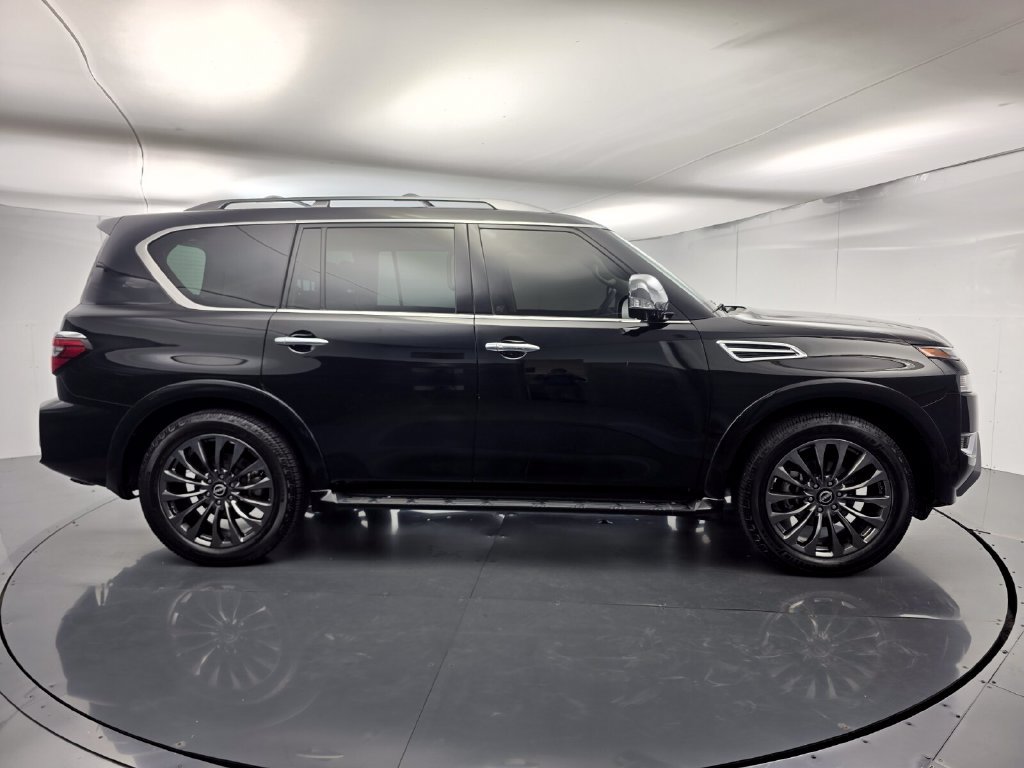 Used 2023 Nissan Armada Platinum w/ Cargo Package AWD/4WD image 3
