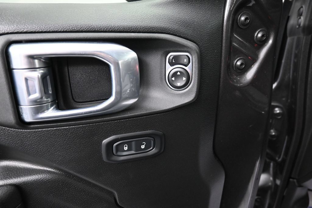 Used 2023 Jeep Wrangler Sport AWD/4WD image 25