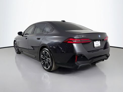 New 2026 BMW 550e xDrive w/ Premium Package image 7