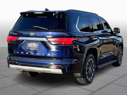 Used 2023 Toyota Sequoia Limited image 11