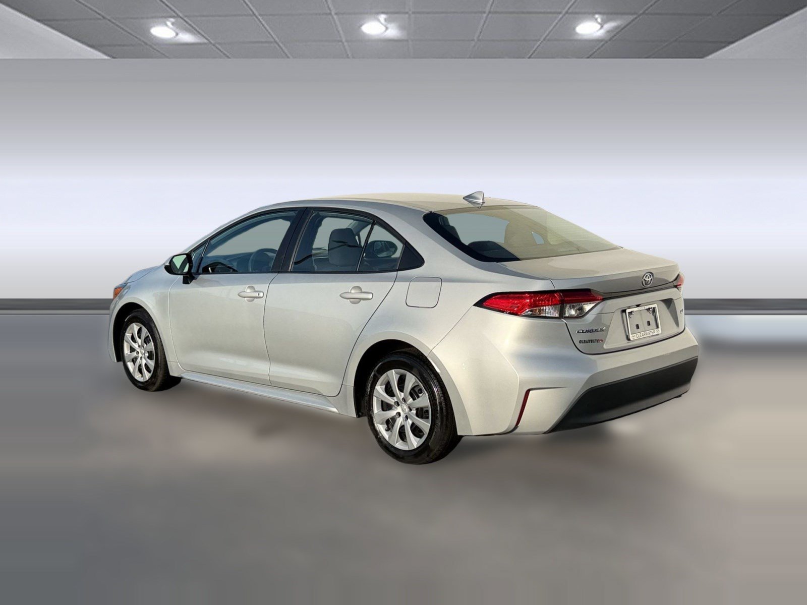 Used 2025 Toyota Corolla LE FWD image 3