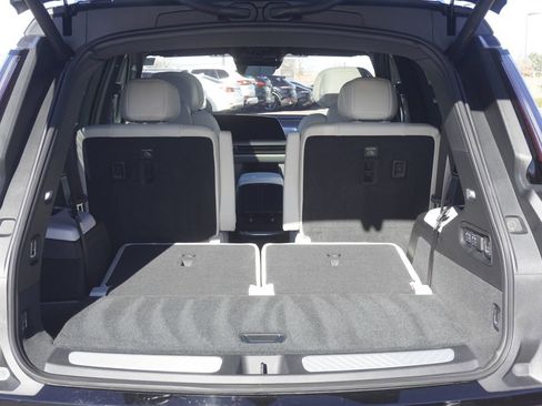 Used 2026 Cadillac Vistiq Luxury image 31