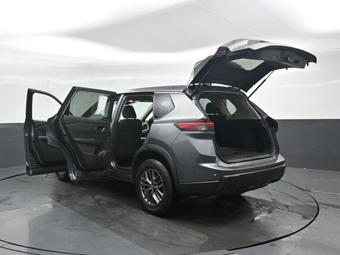 Used 2024 Nissan Rogue S AWD/4WD image 47