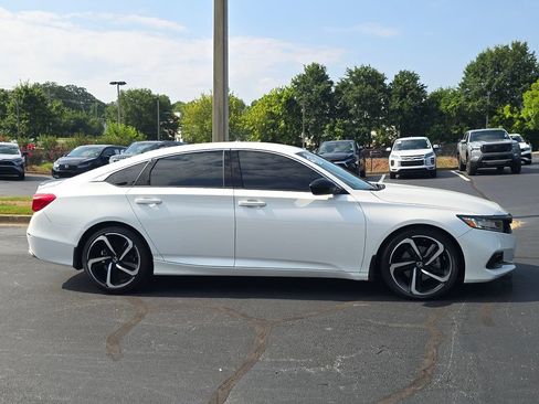 Used 2022 Honda Accord Sport Special Edition image 2