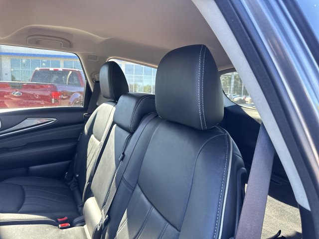 Used 2020 INFINITI QX60 Luxe w/ Essential Package FWD image 26