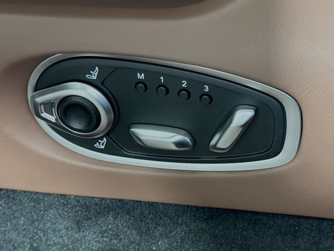 Used 2024 Aston Martin DB12 Coupe RWD image 19