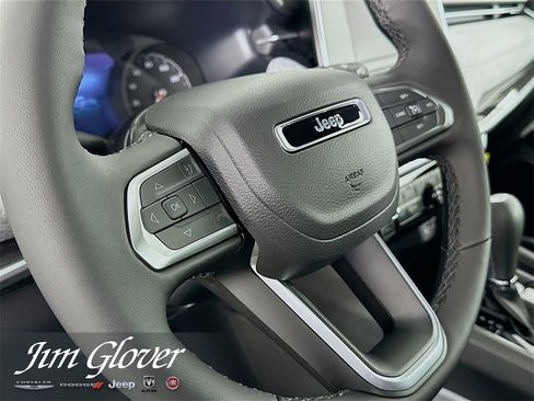 New 2026 Jeep Compass Latitude image 24