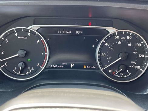 Used 2025 Nissan Rogue SV AWD/4WD image 26