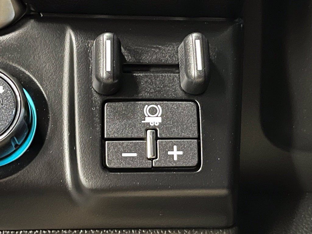 Used 2019 GMC Yukon Denali w/ Denali Ultimate Package AWD/4WD image 18