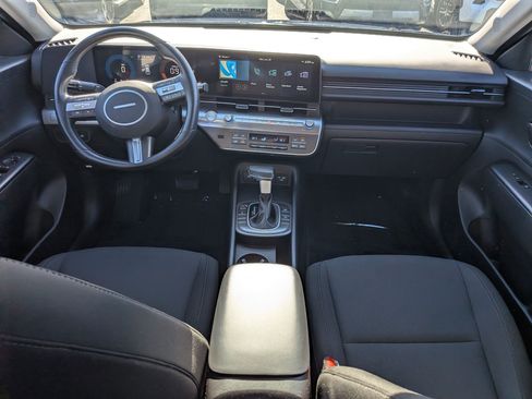Certified 2025 Hyundai Kona SEL AWD/4WD image 27