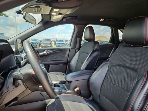 Used 2025 Ford Escape ST-Line FWD image 15