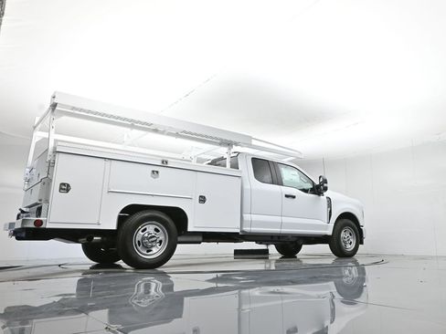 New 2026 Ford F350 XL w/ XL Chrome Package image 58