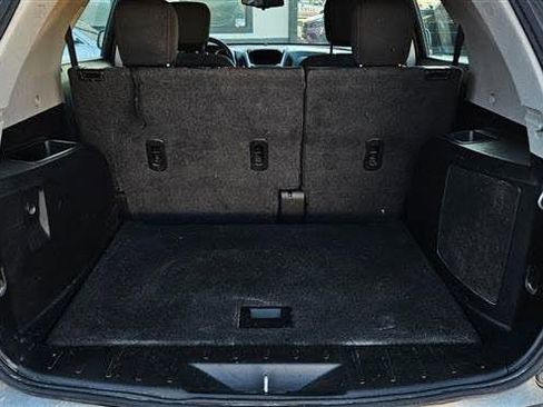 Used 2017 Chevrolet Equinox LS FWD image 18