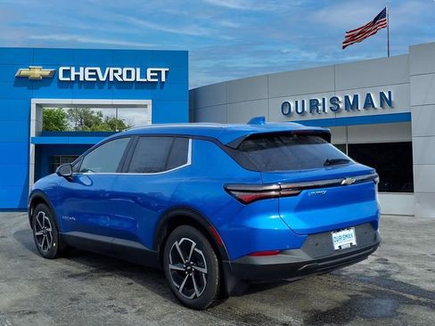 New 2026 Chevrolet Equinox EV LT image 4