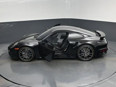 Used 2024 Porsche 911 Turbo w/ 911 Turbo Sportdesign Package AWD/4WD image 17