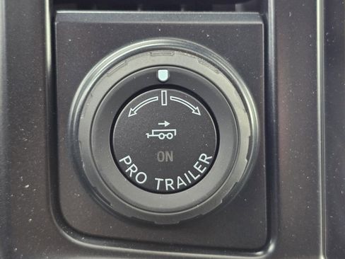 New 2026 Ford F250 Lariat w/ Black Appearance Package image 17