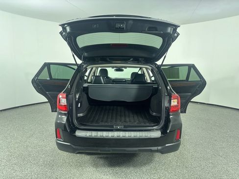 Used 2016 Subaru Outback 2.5i Limited AWD/4WD image 25