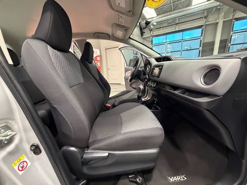 Used 2015 Toyota Yaris LE image 35