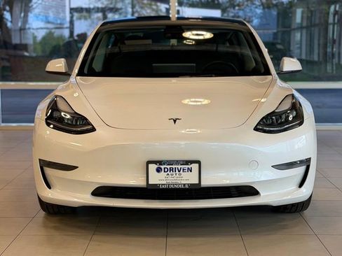 Used 2023 Tesla Model 3 Standard Range RWD image 2