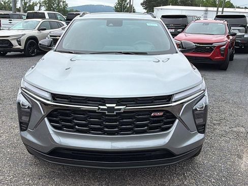 New 2026 Chevrolet Trax RS FWD image 2