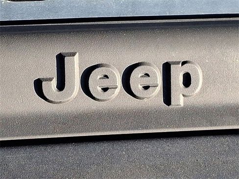 Used 1999 Jeep Wrangler SE image 29