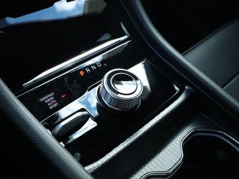 New 2025 Jeep Grand Cherokee Limited image 9