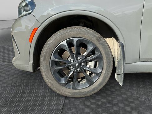 Used 2022 Dodge Durango GT w/ GT Premium Group AWD/4WD image 16
