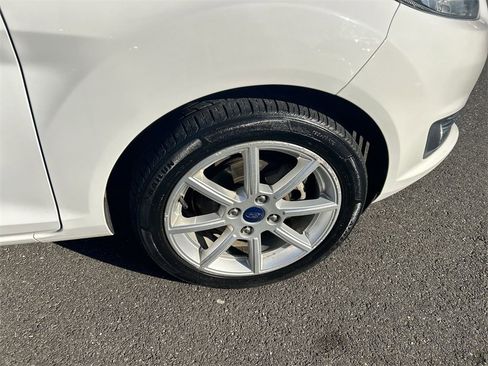 Used 2016 Ford Fiesta SE w/ Equipment Group 201A image 13