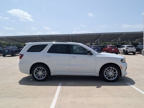 Used 2024 Dodge Durango GT RWD image 6