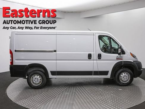 Used 2022 RAM ProMaster 3500 w/ Driver Convenience Group FWD image 4