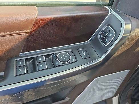 Used 2025 Ford F250 King Ranch AWD/4WD image 9