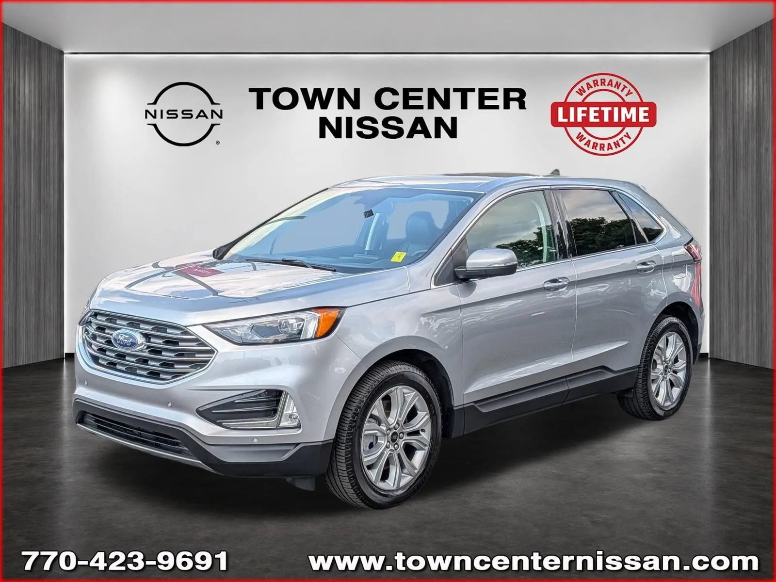 Used 2024 Ford Edge Titanium AWD/4WD image 3