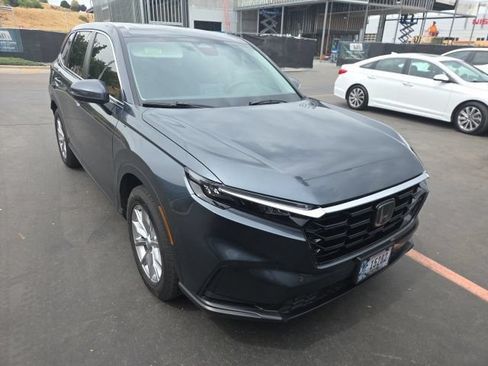 Used 2023 Honda CR-V EX image 2
