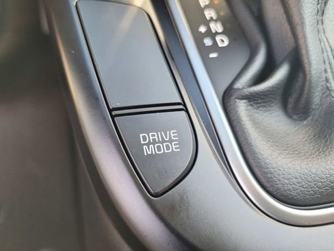 Used 2025 Kia Soul LX w/ LX Technology Package image 25