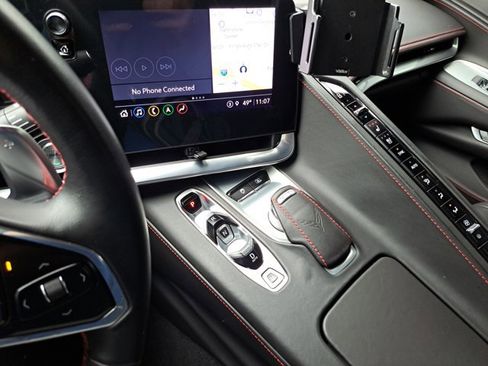 Used 2022 Chevrolet Corvette Stingray Premium Conv w/ Z51 Performance Package image 19