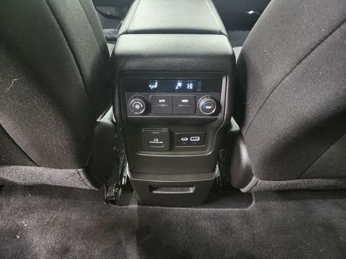 Used 2023 GMC Acadia SLE w/ Driver Convenience Package image 27