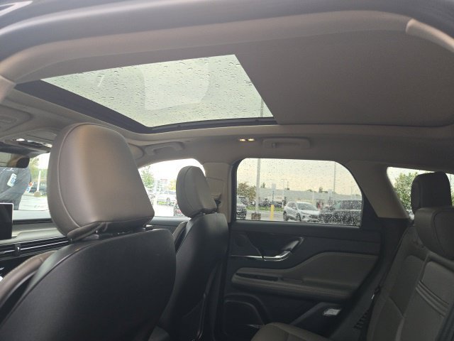 Used 2024 Lincoln Corsair AWD w/ Equipment Group 101A image 23