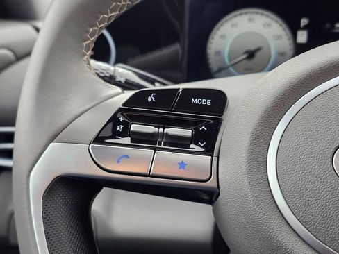 Used 2024 Hyundai Elantra SEL w/ Convenience Package image 36