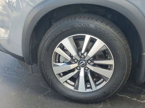 Used 2022 Nissan Pathfinder SL FWD image 5