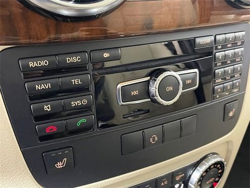 Used 2014 Mercedes-Benz GLK 250 BlueTEC 4MATIC image 9