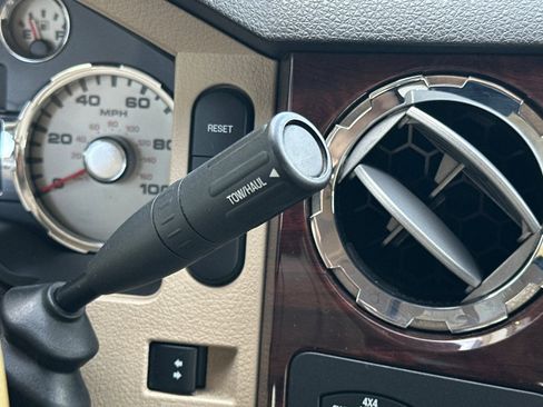 Used 2009 Ford F250 Lariat image 20