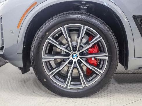 Used 2026 BMW X5 M60i image 2