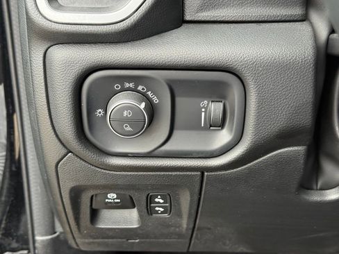 Used 2023 RAM 1500 Big Horn image 19