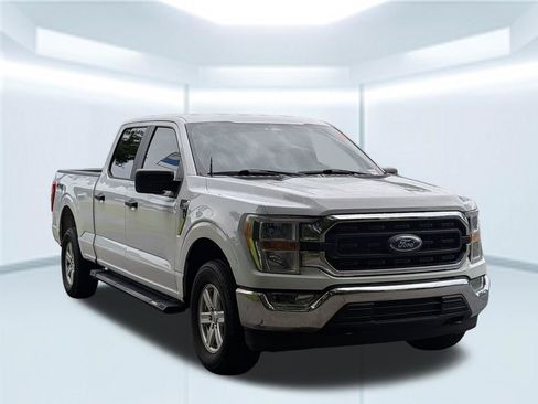 Used 2022 Ford F150 XLT w/ Trailer Tow Package AWD/4WD image 8