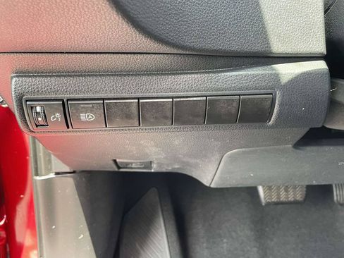 Used 2024 Toyota Corolla LE w/ LE Convenience Package FWD image 25