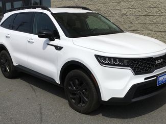 Used 2022 Kia Sorento S image 1