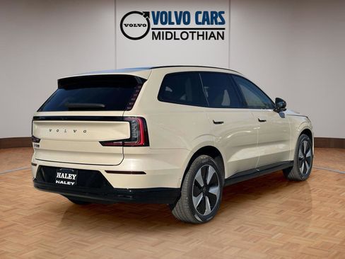 New 2025 Volvo EX90 Plus w/ Protection Package Premier image 19