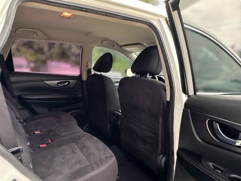 Used 2015 Nissan Rogue SL w/ SL Premium Package FWD image 27